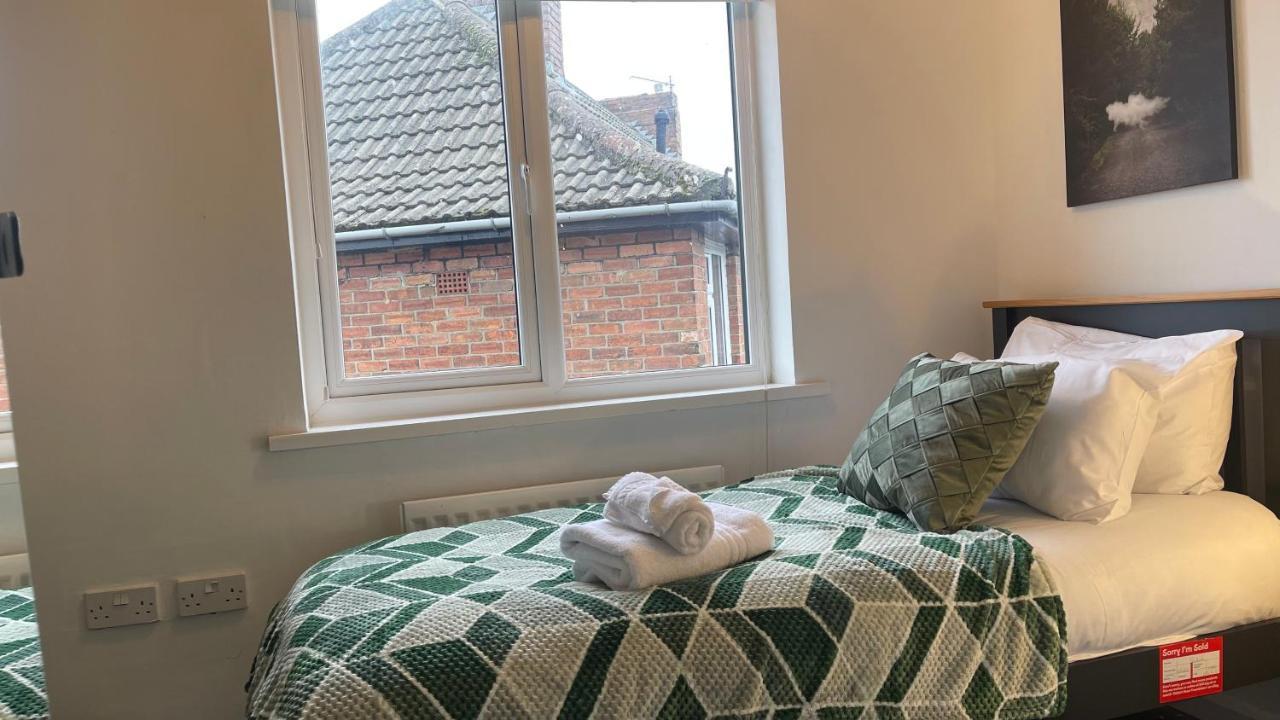 Fully Serviced Three Bed House In Durham Exterior photo
