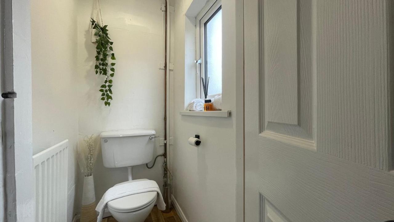 Fully Serviced Three Bed House In Durham Exterior photo